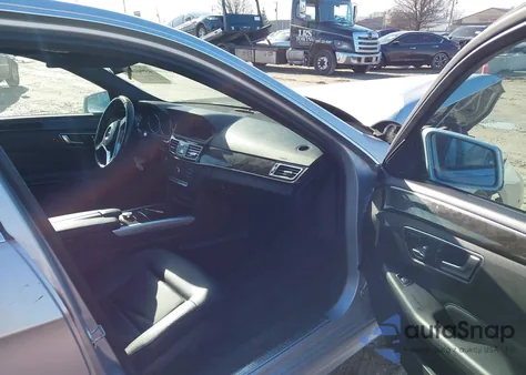 2016 Mercedes-Benz E 350 4Matic из США, поврежденный, VIN WDDHF8JB5GB222618